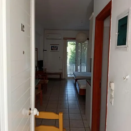 Gikas Triple Garden View A2 Apartment Marmari (Evia)